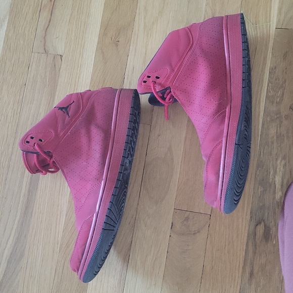 Jordan Other - Mens Jordan Sneakers Red and black in US size 10.5